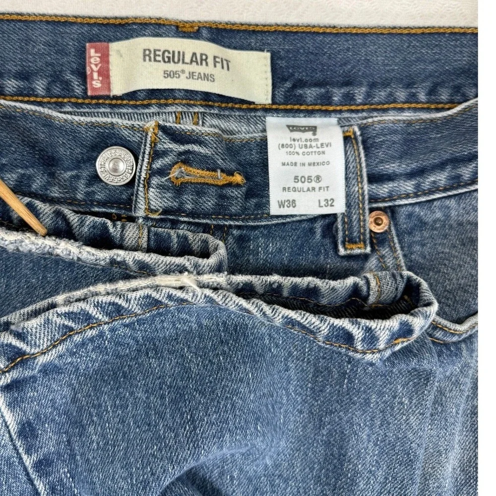 Levi's Jeans Men 36x31 505 Regular Fit Blue Straight Leg Denim Distressed Y2K